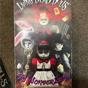 Living Dead Dolls In Wonderland Set